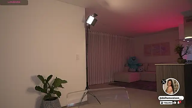 Snapshot of Daihanwatson_ chatting on February 21, 2026, 3:18 am Daihanwatson online show from February 21, 2026, 3:18 am