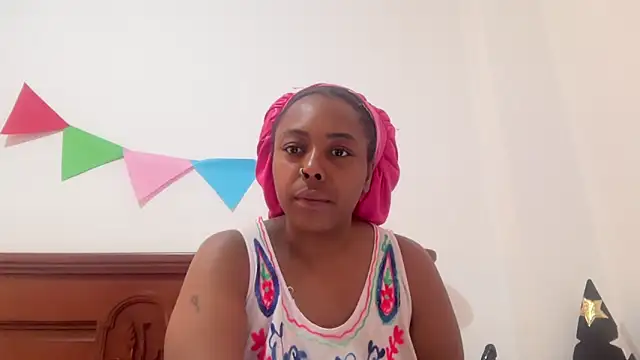 Snapshot of ChocolateCakeQueen chatting on October 22, 2025, 12:49 pm ChocolateCakeQueen online show from October 22, 2025, 12:49 pm