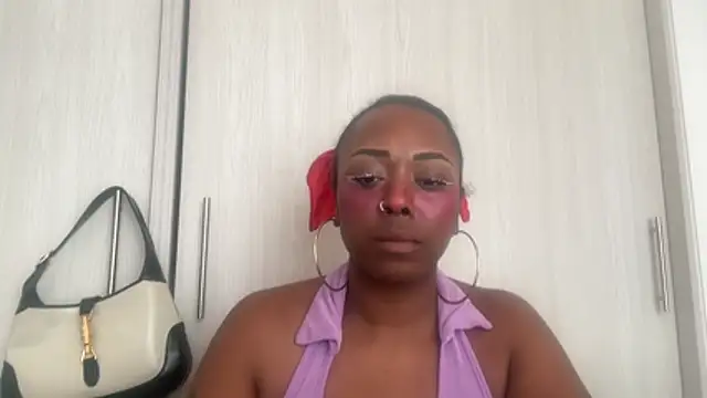 Snapshot of ChocolateCakeQueen chatting on December 13, 2025, 8:36 pm ChocolateCakeQueen online show from December 13, 2025, 8:36 pm