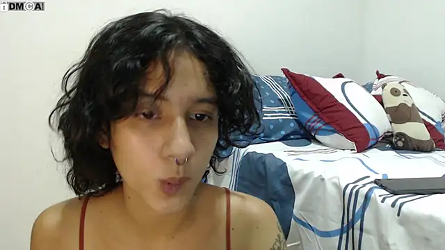 Snapshot of AlinaWoolf_ chatting on October 3, 2025, 2:52 am AlinaWoolf online show from October 3, 2025, 2:52 am