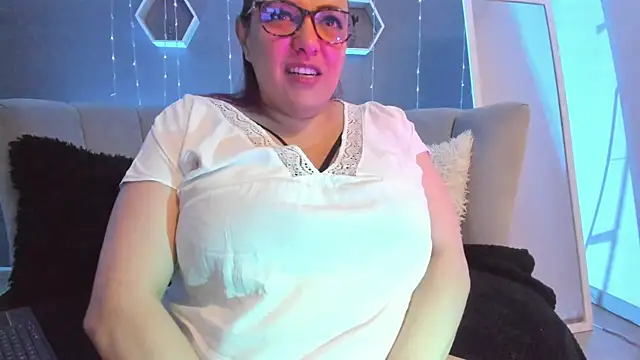 Snapshot of Sammy_owens_ chatting on March 6, 2025, 12:30 pm Sammy owens online show from March 6, 2025, 12:30 pm