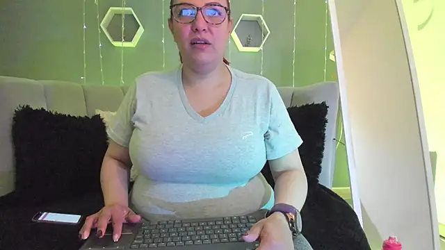 Snapshot of Sammy_owens_ chatting on March 20, 2025, 12:32 pm Sammy owens online show from March 20, 2025, 12:32 pm