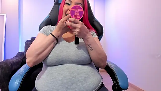 Snapshot of Sammy_owens_ chatting on September 30, 2025, 12:21 pm Sammy owens online show from September 30, 2025, 12:21 pm