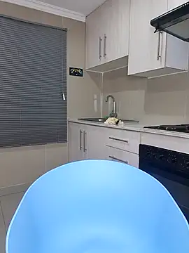 Jazmine-Blue online show from October 22, 2025, 1:06 am