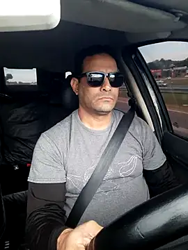 Snapshot of hecwil8 chatting on October 29, 2025, 11:23 am hecwil8 online show from October 29, 2025, 11:23 am