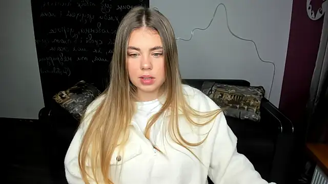 IsabellaBler online show from October 20, 2025, 5:52 am