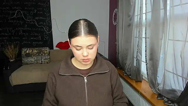 IsabellaBler online show from February 10, 2026, 12:42 pm