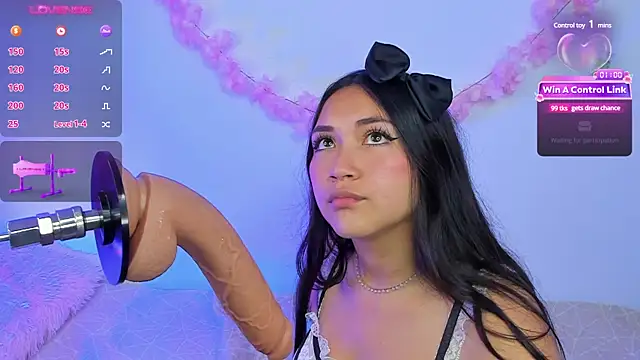 Snapshot of pauline_golden1 chatting on March 1, 2025, 4:15 am pauline golden1 online show from March 1, 2025, 4:15 am