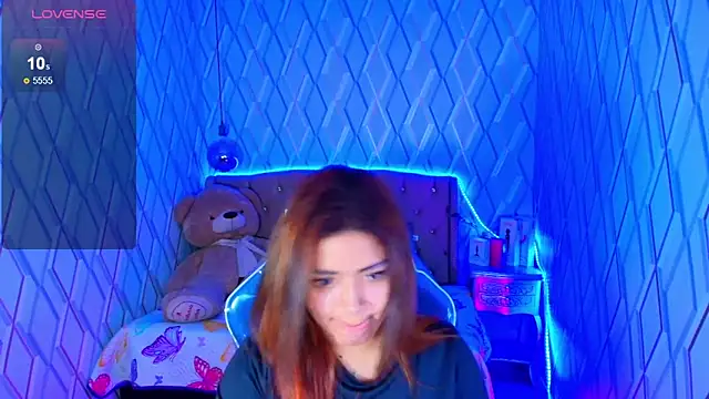 Snapshot of NicolleTaylor chatting on October 16, 2025, 4:02 am NicolleTaylor online show from October 16, 2025, 4:02 am