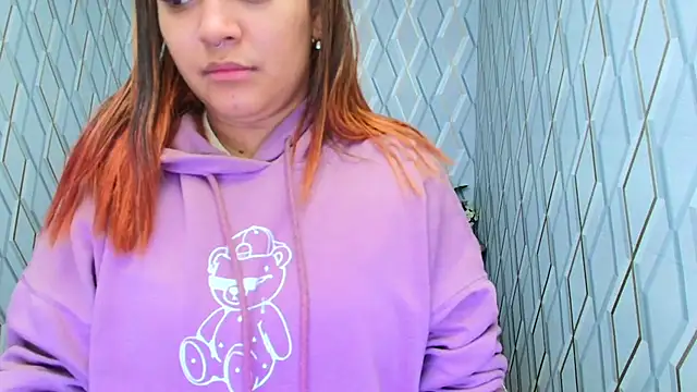 Snapshot of NicolleTaylor chatting on October 23, 2025, 4:01 am NicolleTaylor online show from October 23, 2025, 4:01 am