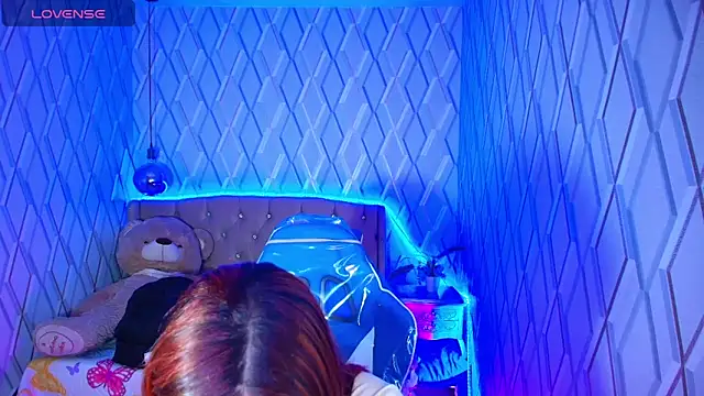 Snapshot of NicolleTaylor chatting on November 4, 2025, 3:38 am NicolleTaylor online show from November 4, 2025, 3:38 am