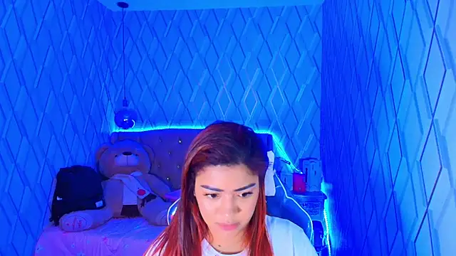 Snapshot of NicolleTaylor chatting on November 16, 2025, 3:23 am NicolleTaylor online show from November 16, 2025, 3:23 am