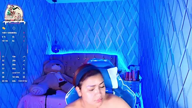 Snapshot of NicolleTaylor chatting on November 17, 2025, 3:12 am NicolleTaylor online show from November 17, 2025, 3:12 am