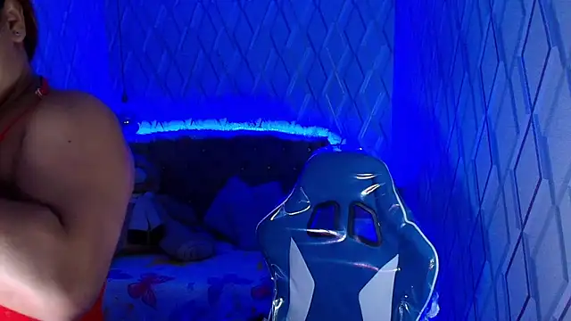 Snapshot of NicolleTaylor chatting on November 24, 2025, 3:28 am NicolleTaylor online show from November 24, 2025, 3:28 am