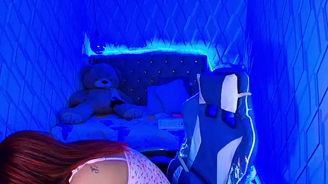 Snapshot of NicolleTaylor chatting on November 27, 2025, 3:52 am NicolleTaylor online show from November 27, 2025, 3:52 am