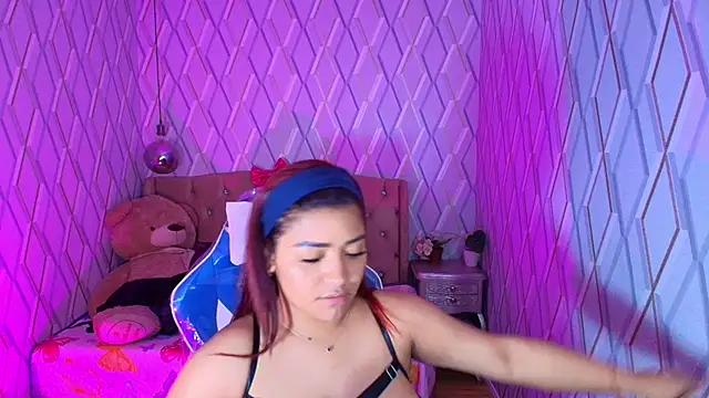 Snapshot of NicolleTaylor chatting on January 10, 2026, 4:14 am NicolleTaylor online show from January 10, 2026, 4:14 am