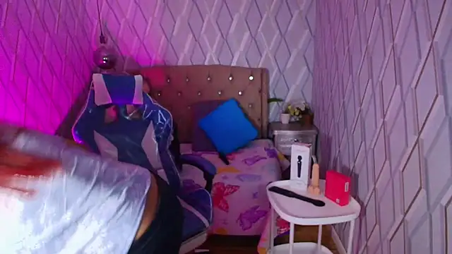 Snapshot of NicolleTaylor chatting on March 1, 2026, 4:36 am NicolleTaylor online show from March 1, 2026, 4:36 am