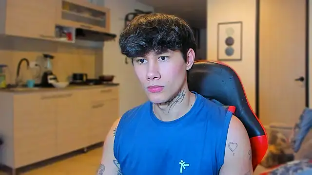 Snapshot of JayHotxxx chatting on January 6, 2026, 1:20 am JayHotxxx online show from January 6, 2026, 1:20 am