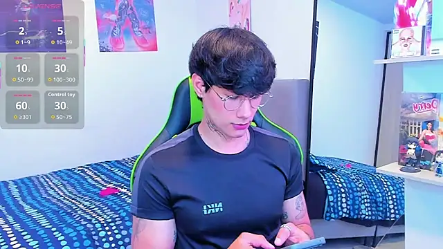 Snapshot of JayHotxxx chatting on February 13, 2026, 8:49 pm JayHotxxx online show from February 13, 2026, 8:49 pm