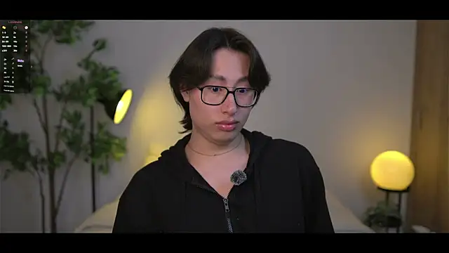 Snapshot of SrLuis18 chatting on October 23, 2025, 11:46 pm SrLuis18 online show from October 23, 2025, 11:46 pm