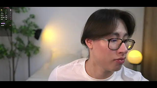 Snapshot of SrLuis18 chatting on December 1, 2025, 9:53 pm SrLuis18 online show from December 1, 2025, 9:53 pm