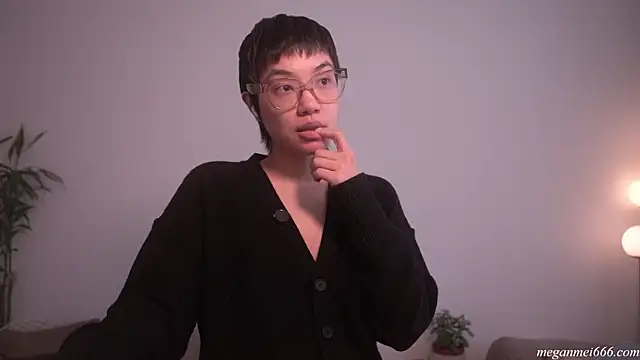 meganmei666 online show from April 6, 2026, 5:47 pm