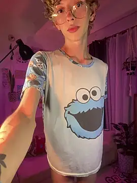 Snapshot of lyamthommpson chatting on February 21, 2026, 3:40 am lyamthommpson online show from February 21, 2026, 3:40 am