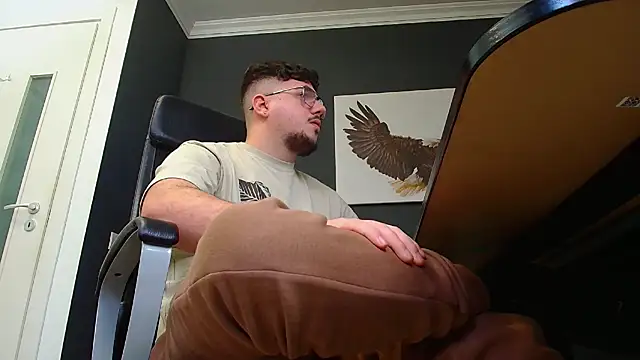 Snapshot of JoshKnights chatting on January 27, 2025, 8:29 am JoshKnights online show from January 27, 2025, 8:29 am