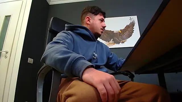 Snapshot of JoshKnights chatting on March 3, 2025, 5:42 am JoshKnights online show from March 3, 2025, 5:42 am