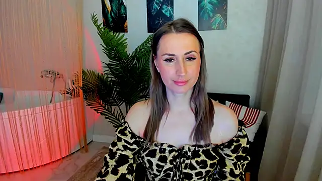 PassionGlow online show from April 8, 2026, 3:39 am