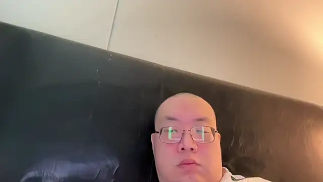 Snapshot of slaveasianboy chatting on December 5, 2024, 4:01 pm slaveasianboy online show from December 5, 2024, 4:01 pm