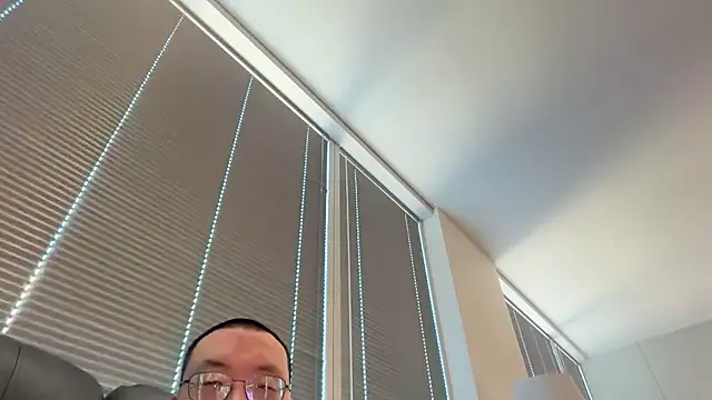 Snapshot of slaveasianboy chatting on December 21, 2025, 2:46 pm slaveasianboy online show from December 21, 2025, 2:46 pm