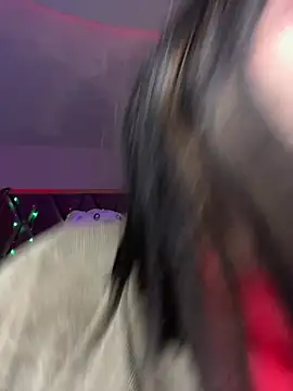 CharlotteMillers online show from January 28, 2025, 12:22 pm