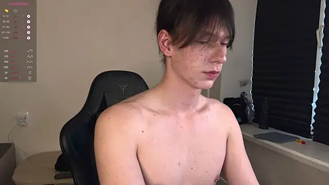 carthylovvve online show from November 2, 2025, 1:46 pm