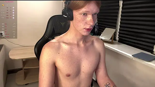 Snapshot of carthylovvve chatting on December 19, 2025, 4:08 am carthylovvve online show from December 19, 2025, 4:08 am