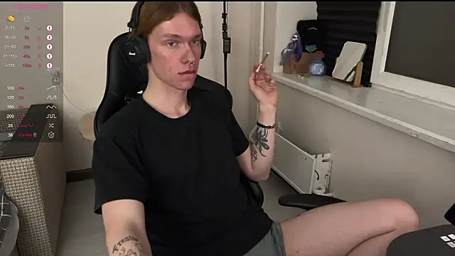 Snapshot of carthylovvve chatting on February 20, 2026, 11:16 pm carthylovvve online show from February 20, 2026, 11:16 pm