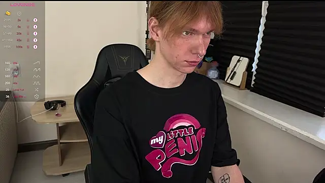 Snapshot of carthylovvve chatting on February 28, 2026, 3:13 pm carthylovvve online show from February 28, 2026, 3:13 pm