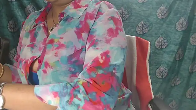 Sophia your online show from March 1, 2025, 3:38 pm