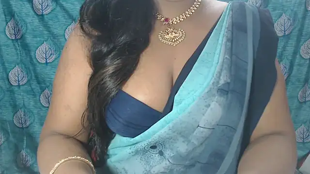 Sophia your online show from March 8, 2025, 3:35 pm