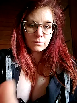 Snapshot of die-EinHORNY-WG chatting on November 11, 2025, 1:00 pm die-EinHORNY-WG online show from November 11, 2025, 1:00 pm