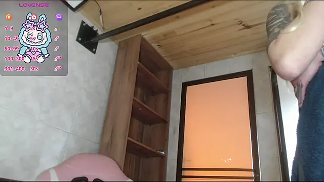 Snapshot of Sally23_ chatting on October 10, 2025, 2:27 pm Sally23 online show from October 10, 2025, 2:27 pm