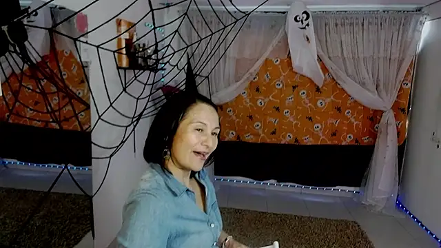 Snapshot of lollita_23_ chatting on October 28, 2025, 5:59 pm lollita 23 online show from October 28, 2025, 5:59 pm