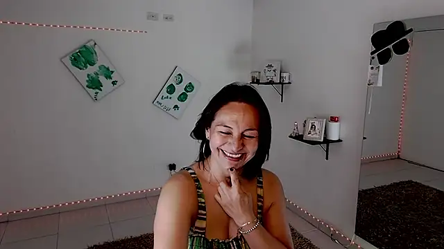 Snapshot of lollita_23_ chatting on November 16, 2025, 7:19 pm lollita 23 online show from November 16, 2025, 7:19 pm