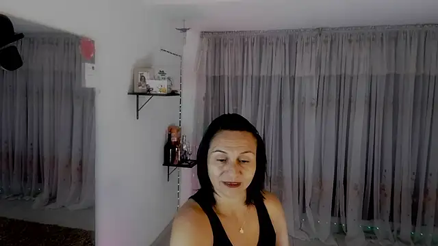 Snapshot of lollita_23_ chatting on November 19, 2025, 7:25 pm lollita 23 online show from November 19, 2025, 7:25 pm