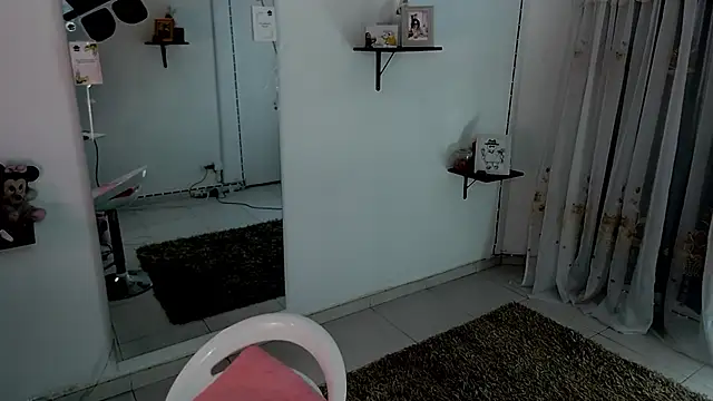 Snapshot of lollita_23_ chatting on December 1, 2025, 7:52 pm lollita 23 online show from December 1, 2025, 7:52 pm