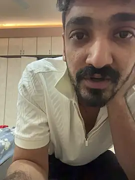 Snapshot of hornyguy271192 chatting on December 20, 2025, 11:06 am hornyguy271192 online show from December 20, 2025, 11:06 am