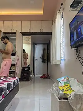 Snapshot of hornyguy271192 chatting on February 18, 2026, 3:46 am hornyguy271192 online show from February 18, 2026, 3:46 am