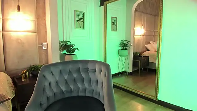 Victoria-Harper online show from February 13, 2025, 12:11 pm