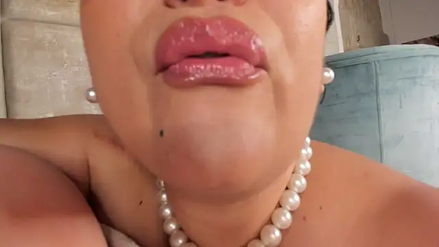 Victoria-Harper online show from March 2, 2025, 10:16 pm