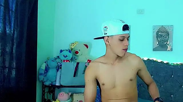 Liamscott  online show from February 23, 2026, 9:12 pm